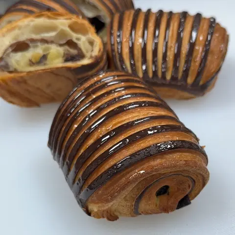 Bio Color Pain Au Chocolat by Danish Khan